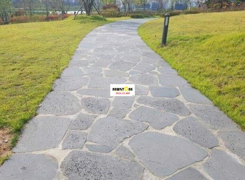 NHÀ MÁY SẢN XUẤT ĐÁ TỔ ONG LÁT NỀN