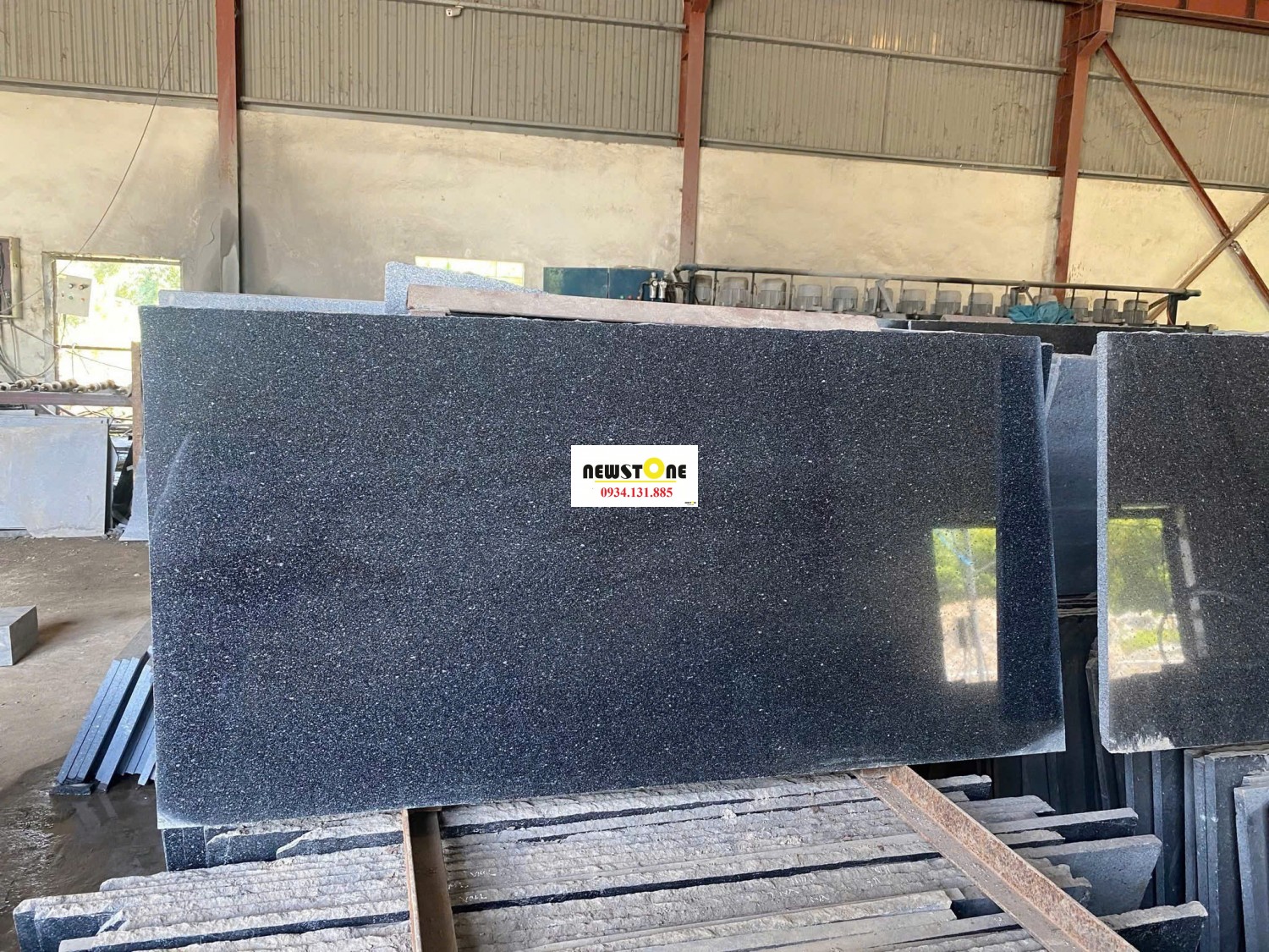 Đá Granite Đen Huế