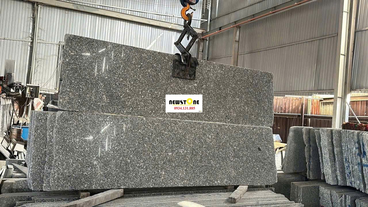 Đá Granite Trắng Suối Lau