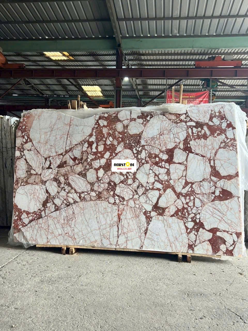Đá Marble Calacatta Bordeaux